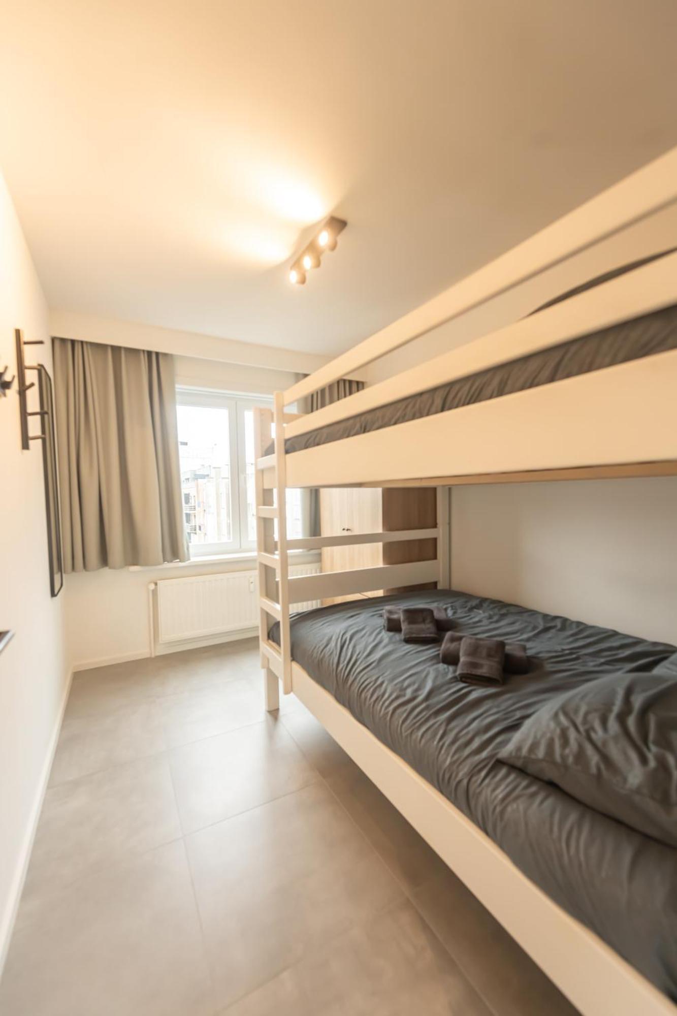 Ostend Center Luxury Top Floor Apartment With Free Parking Екстериор снимка